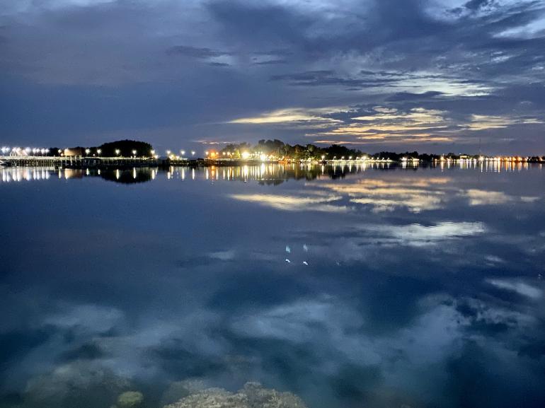 Suasana Malam Tidung Lagoon